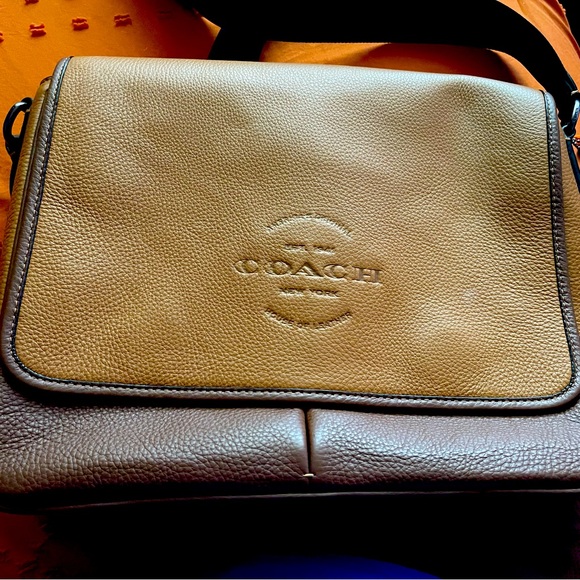 COACH MEN’S MESSENGER BAD